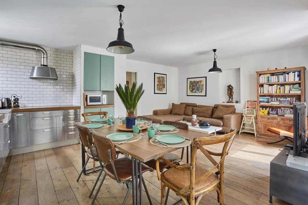 Sublim Apartment Le Marais/ Beaubourg contacts